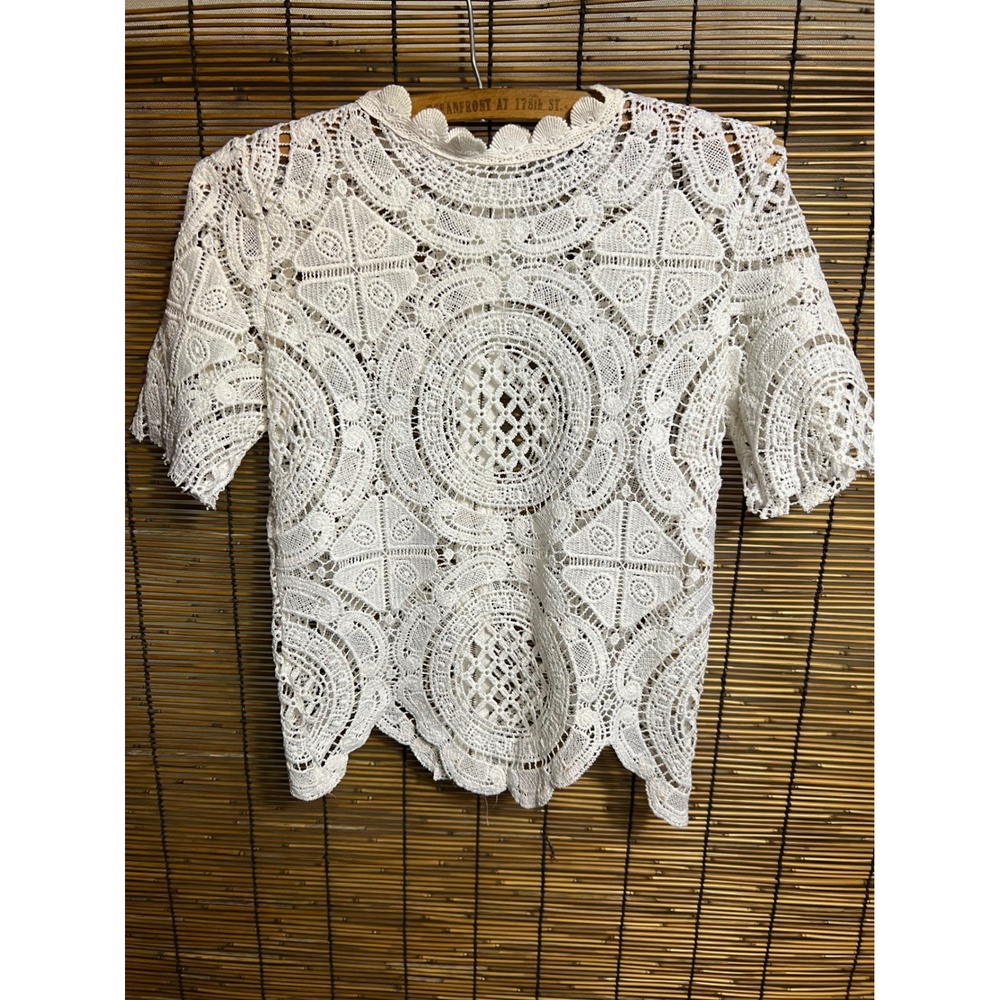 Blashe White Guipure Lace Short Sleeve Top Scalloped Back Zip Small A13